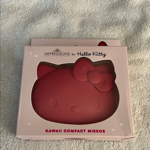 Hello Kitty Impressions Red Kawaii Compact Mirror - Picture 1 of 7